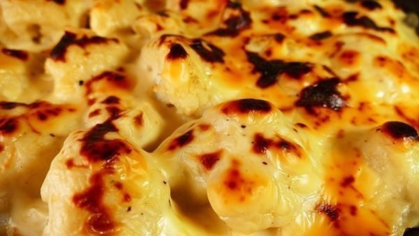 COLIFLOR GRATINADA CON QUESO Y BECHAMEL