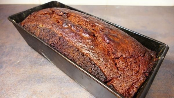 BIZCOCHO DE CHOCOLATE ESPONJOSO