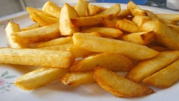 PAPAS O PATATAS FRITAS CRUJIENTES A LA FRANCESA