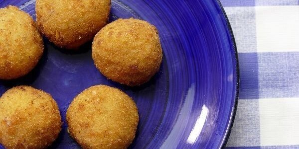 CROQUETAS DE BACALAO