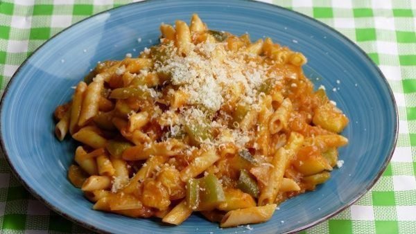 MACARRONES CON VERDURAS