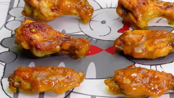 ALITAS DE POLLO AL HORNO MARINADAS CON MIEL Y MOSTAZA