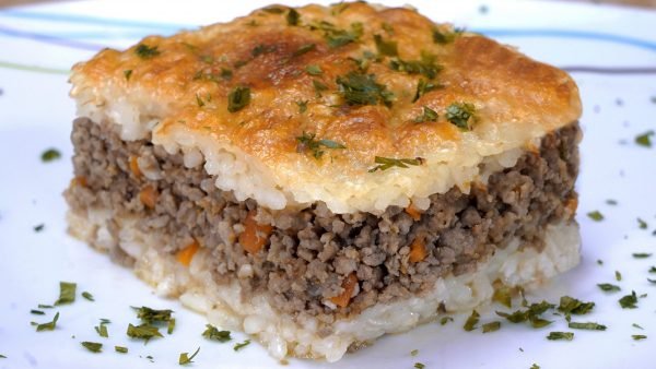 PASTEL DE ARROZ Y CARNE PICADA