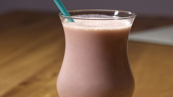 BATIDO DE FRESA Y PLATANO