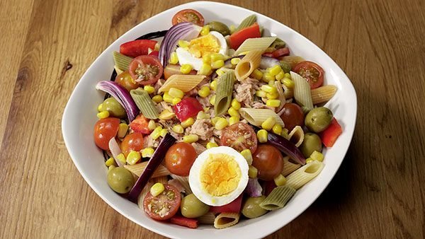 ENSALADA DE PASTA Y ATUN