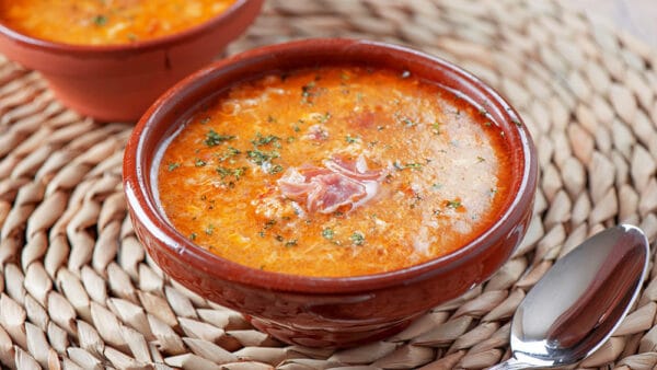 SOPA DE AJO TRADICIONAL