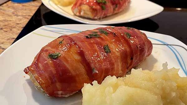 PECHUGAS DE POLLO CON BACON Y QUESO