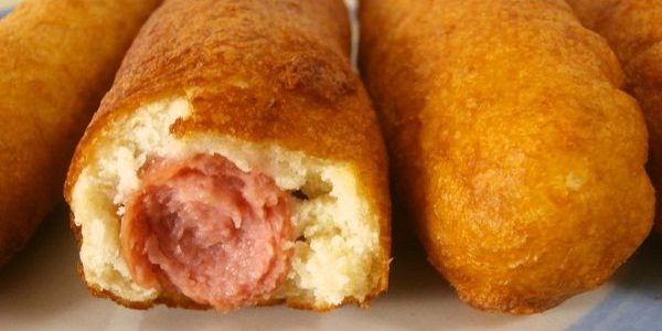 BANDERILLAS DE SALCHICHA O CORNDOGS