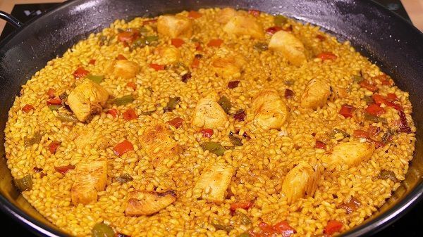 Arroz con pollo al curry