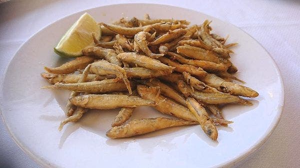 a picture of a racion of spanish pescaito frito