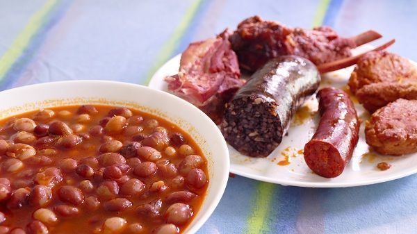 Alubias rojas con sacramentos