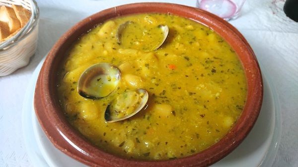 Fabes con almejas receta asturiana
