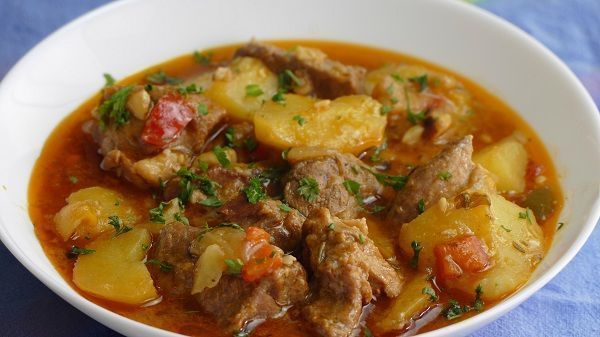 Caldereta de cordero con patatas - Recetas de Cocina Casera y Facil