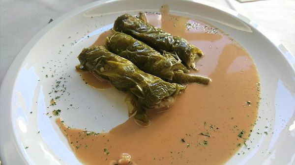 Pimientos verdes rellenos de carne al horno