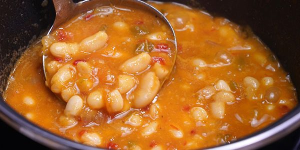 ALUBIAS BLANCAS CON VERDURAS