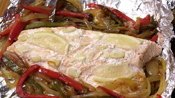 SALMON AL PAPILLOTE AL HORNO