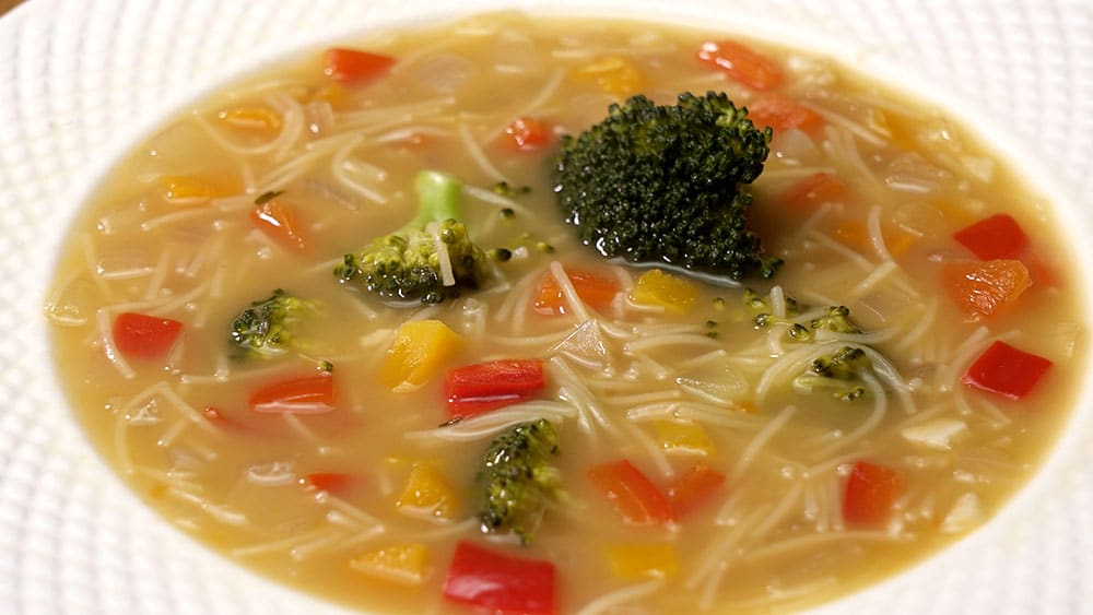 Sopa de fideos con verduras - Cocina Casera y Facil