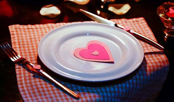 20 recetas de San Valentin faciles y baratas. Una selección de recetas perfectas para elaborar un menú romántico y sorprender a tu pareja.