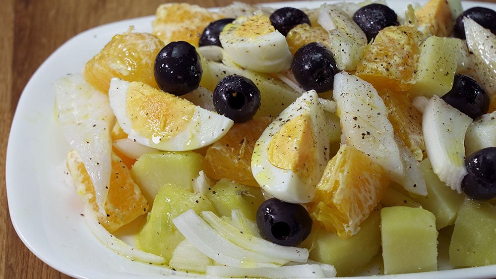 ENSALADA MALAGUEÑA de bacalao Cocina Casera y Fácil