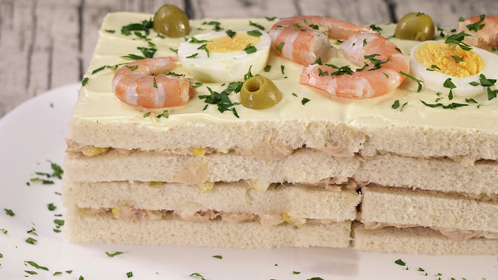 Pastel frio de atun con pan de molde - Cocina Casera y Facil