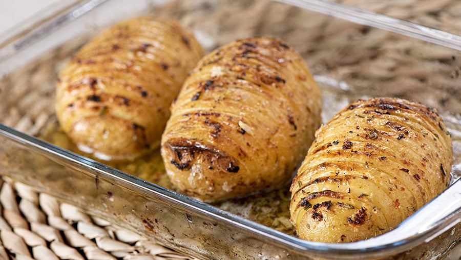 Patatas Hasselback receta al horno - Cocina Casera y Facil