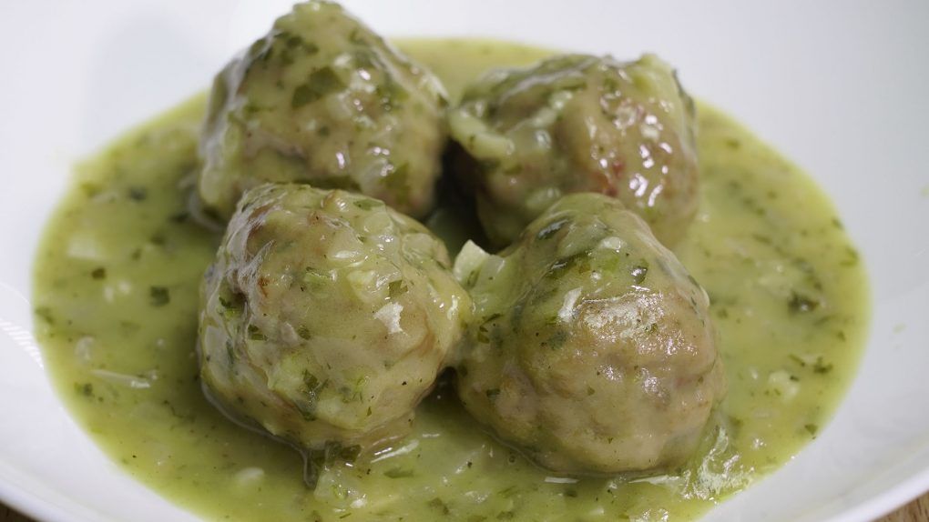 Descubrir 62+ imagen receta de albondigas en salsa verde