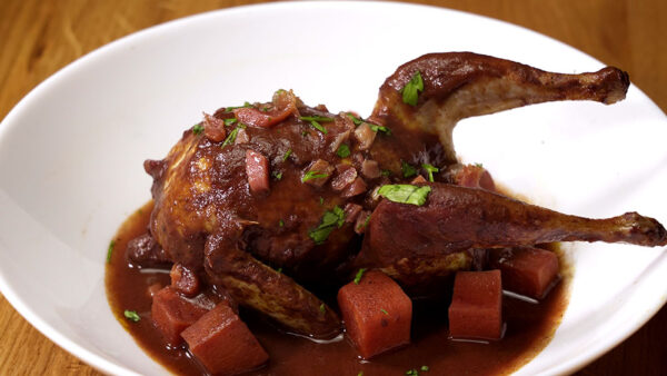 CODORNICES EN SALSA DE VINO TINTO