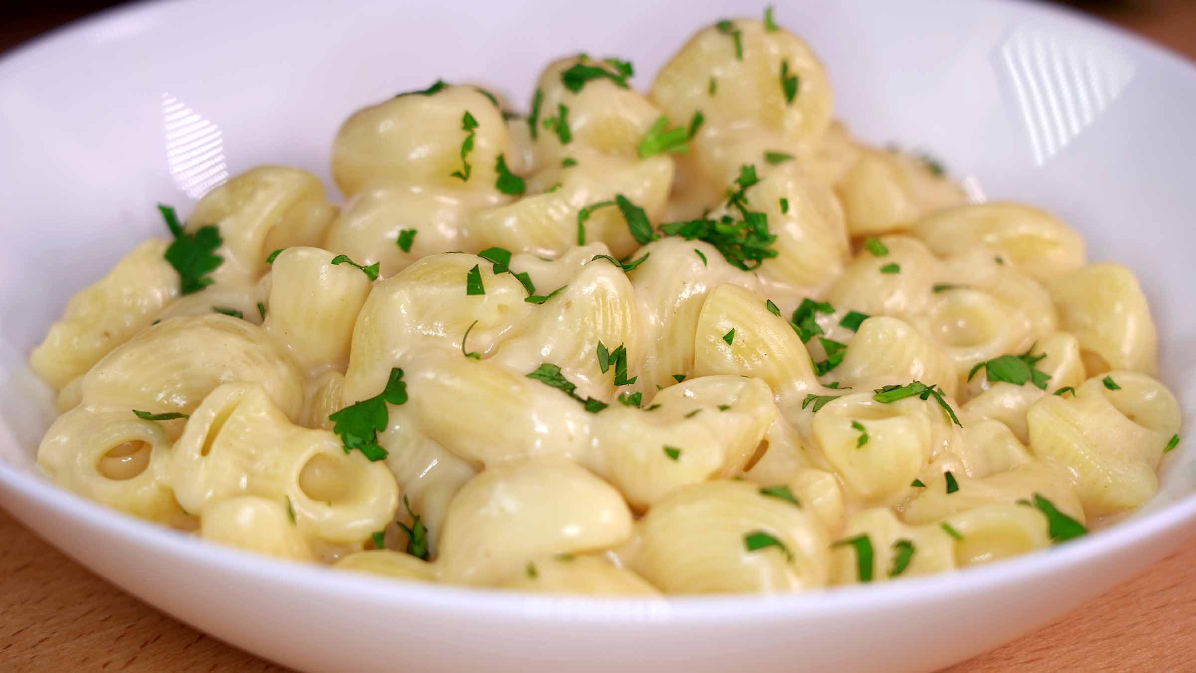 Receta de macarrones con salsa de queso